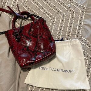 Gorgeous red snake bucket bag